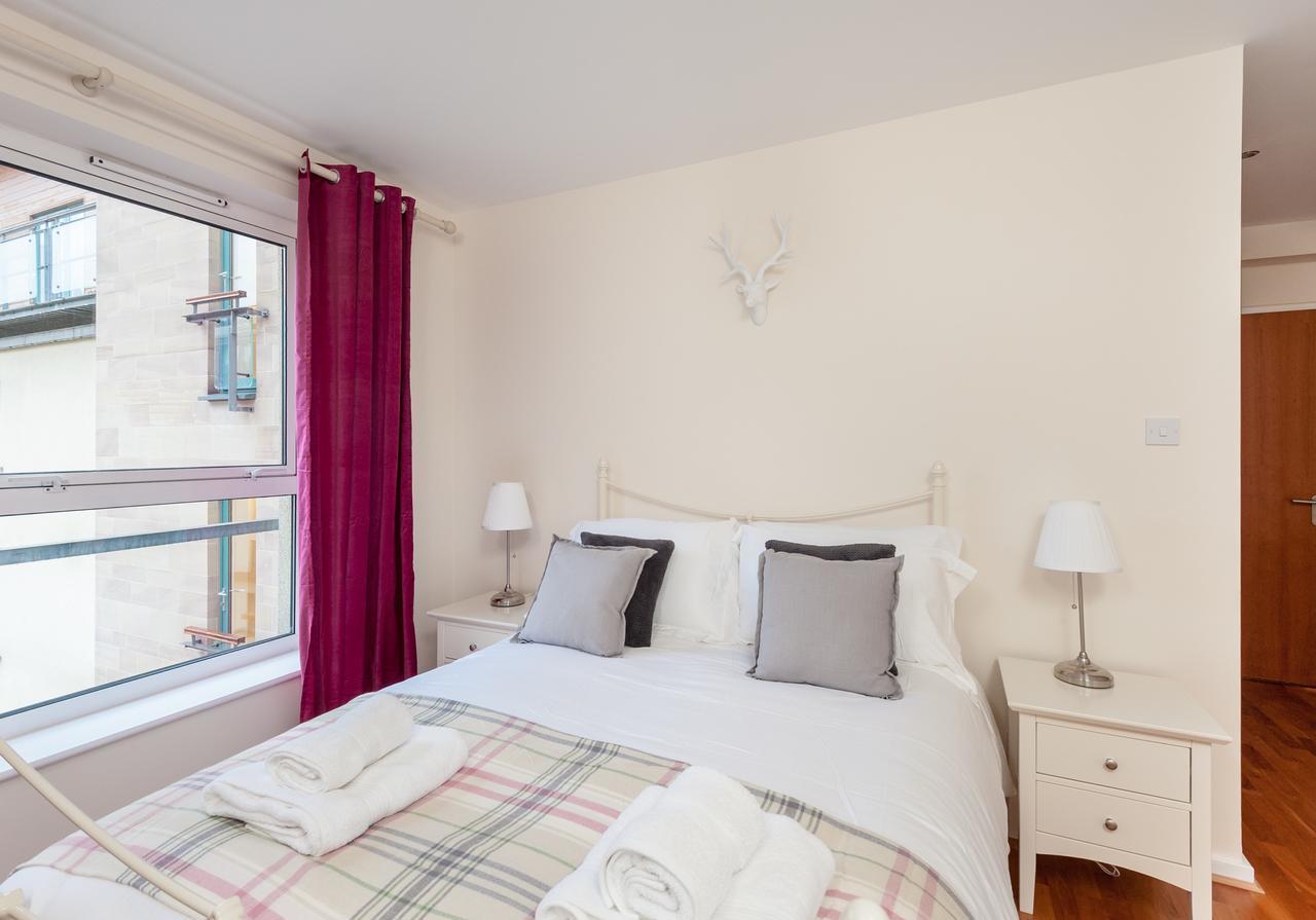 אדינבורו The Holyrood Park Residence מראה חיצוני תמונה