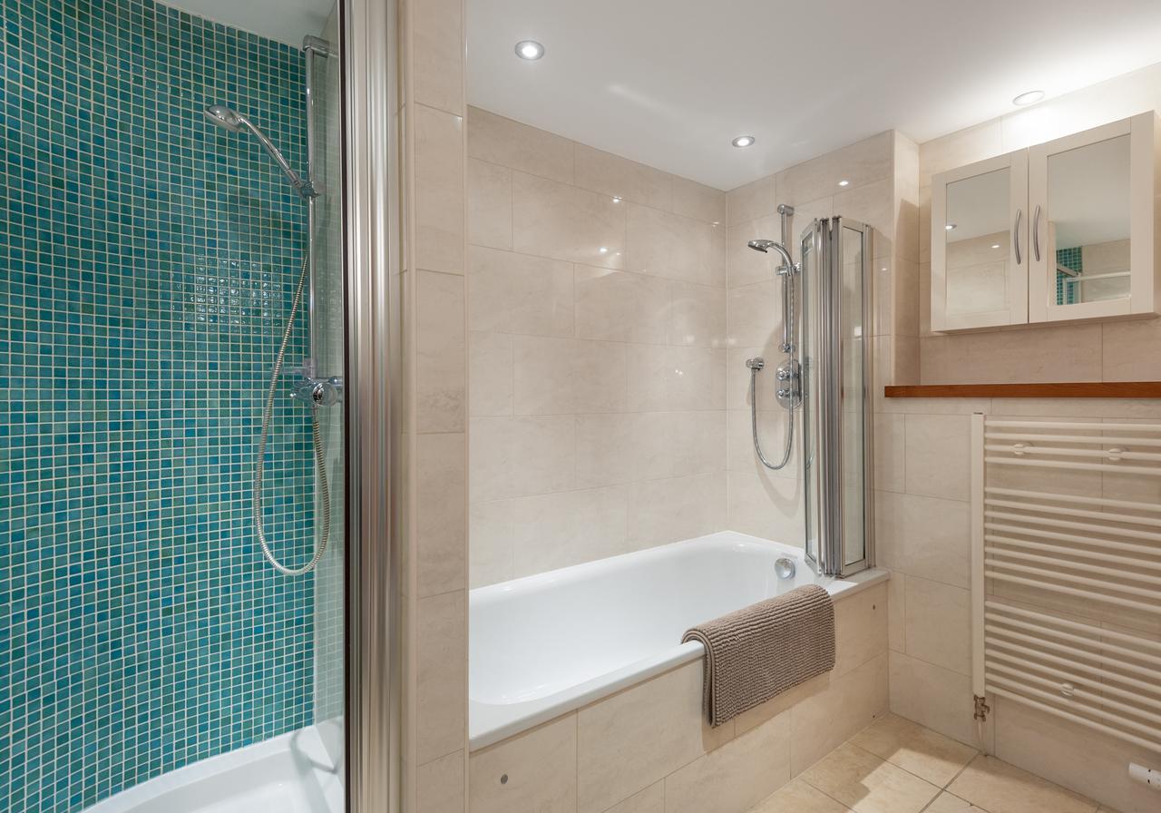 אדינבורו The Holyrood Park Residence מראה חיצוני תמונה